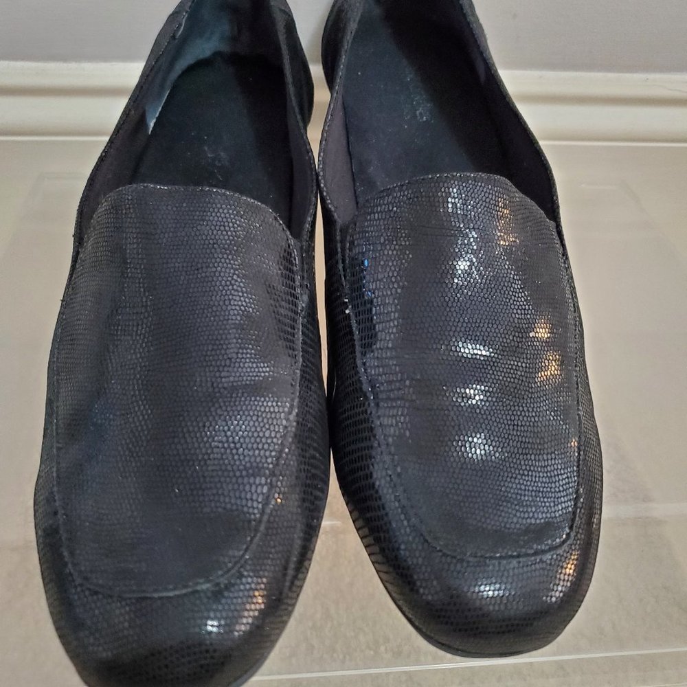 Walking Cradles Black Shiny Snake print Loafers
